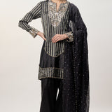 Nysa Black Stripe Kurta Set