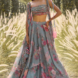 Aveline Lehenga