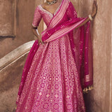 Aniq Lehenga
